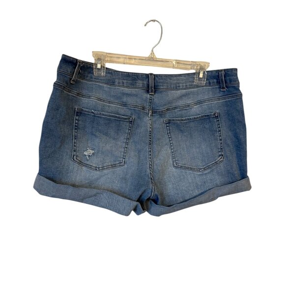 ❤️MID-RISE DENIM JEAN SHORTS  LIGHTLY DISTRESSED   PLUS 18 - Picture 2 of 6